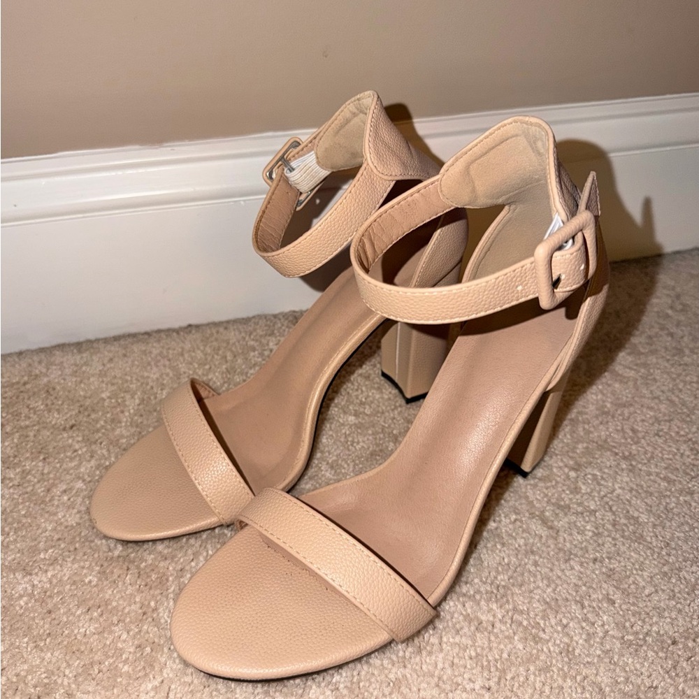 Women's Square Buckle Nude Block Heels Size 41